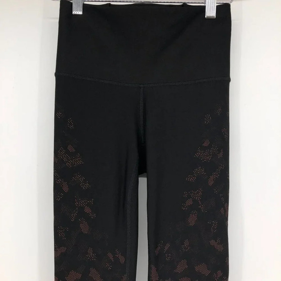 Lululemon Mapped Out High Rise Tight 28" in *Camo Black / Brick Size 4 - Picture 7 of 16